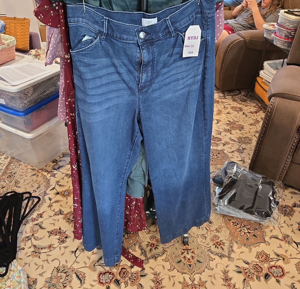 NYDJ Wide-Leg Stretch Jeans in Medium Blue